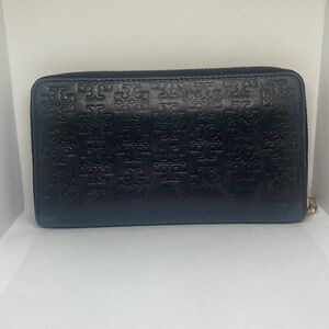 Tory Burch Wallet !